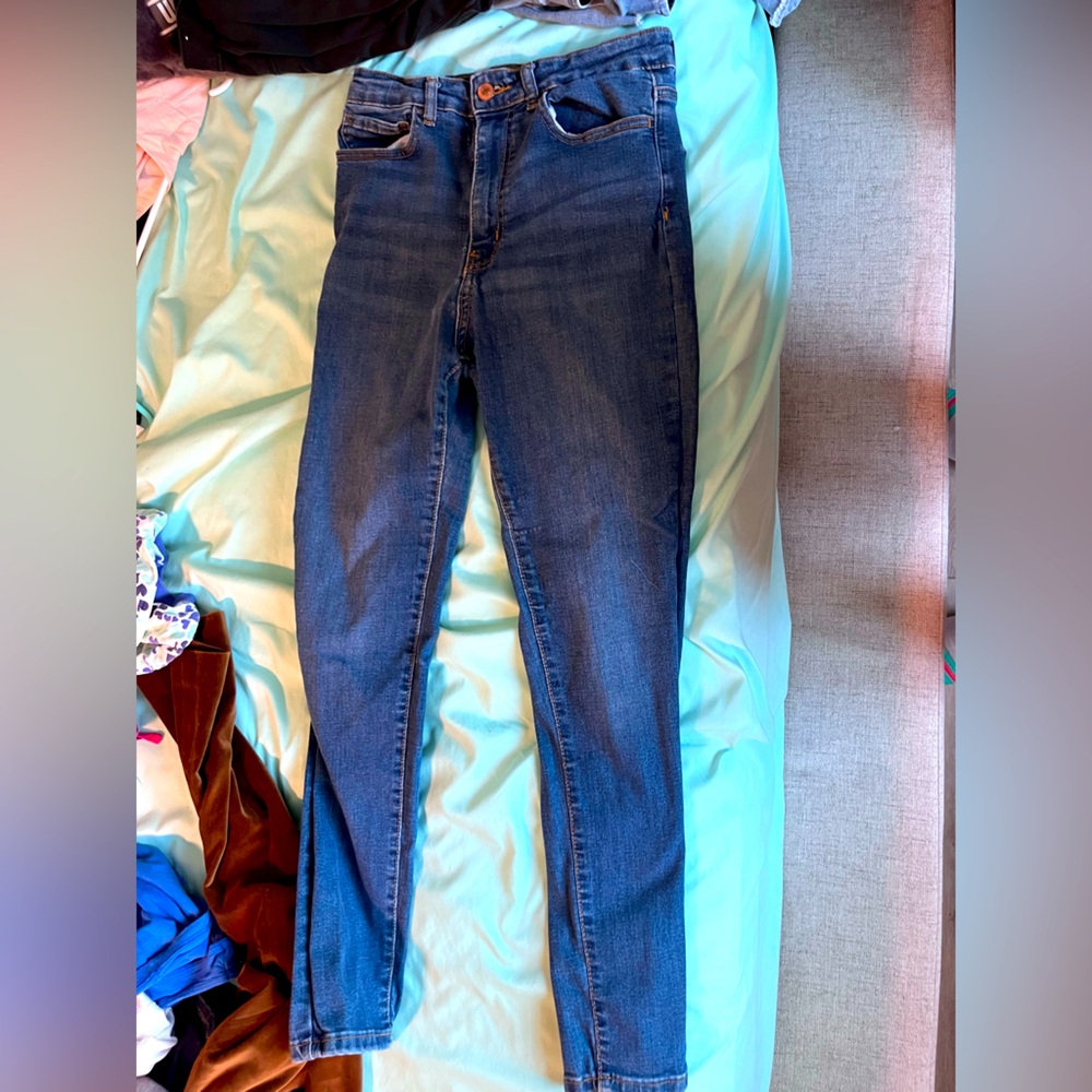 Skinny jeans